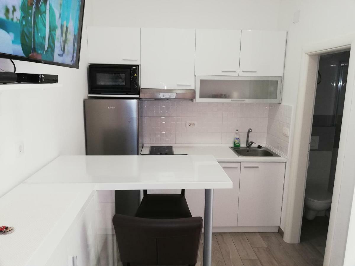 Apartment Vinko Split Exteriör bild