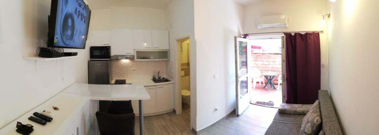 Apartment Vinko Split Exteriör bild