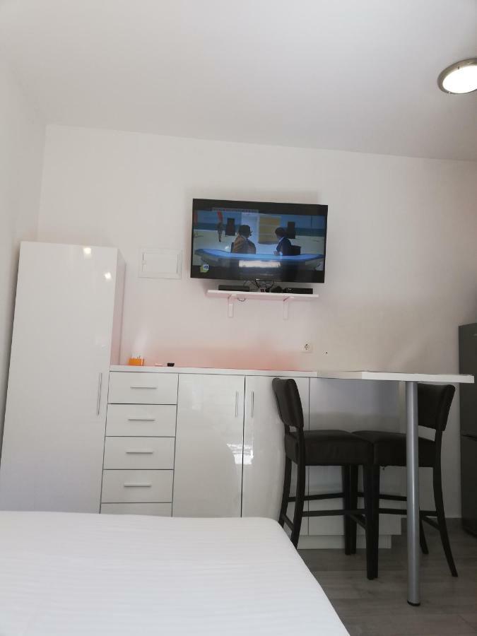 Apartment Vinko Split Exteriör bild