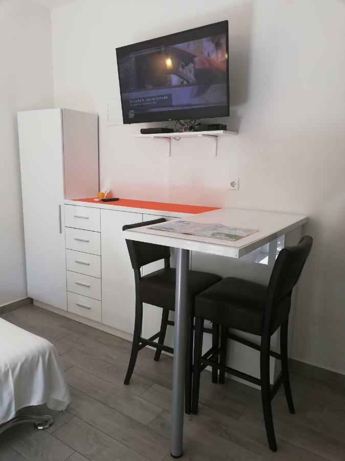 Apartment Vinko Split Exteriör bild